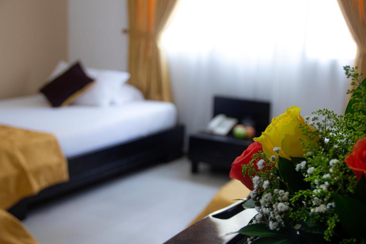 Hotel Plazuela San Ignacio Medellín Esterno foto