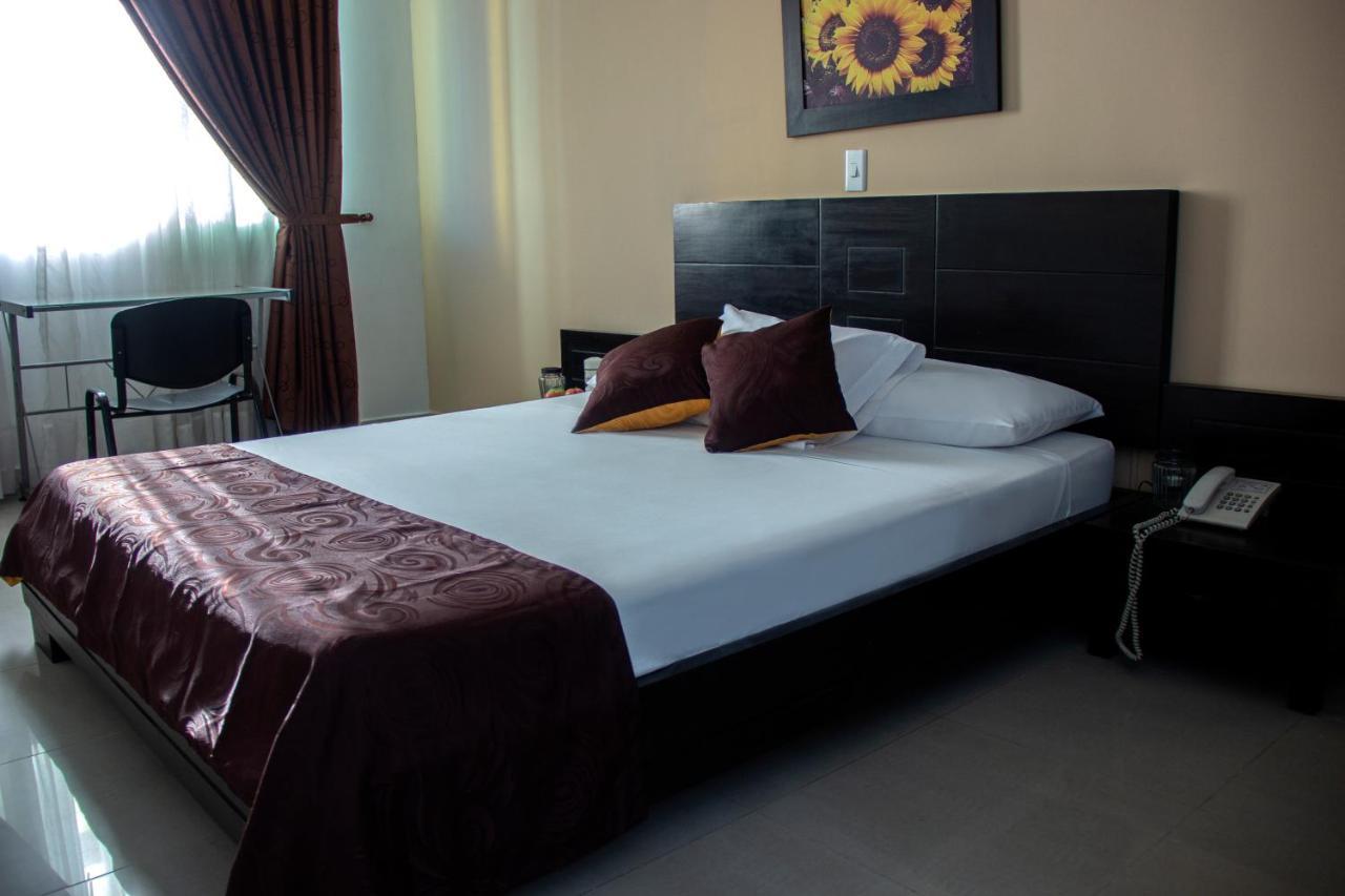 Hotel Plazuela San Ignacio Medellín Esterno foto