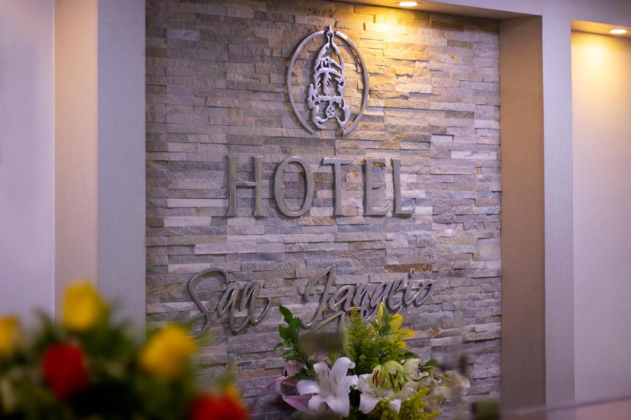 Hotel Plazuela San Ignacio Medellín Esterno foto